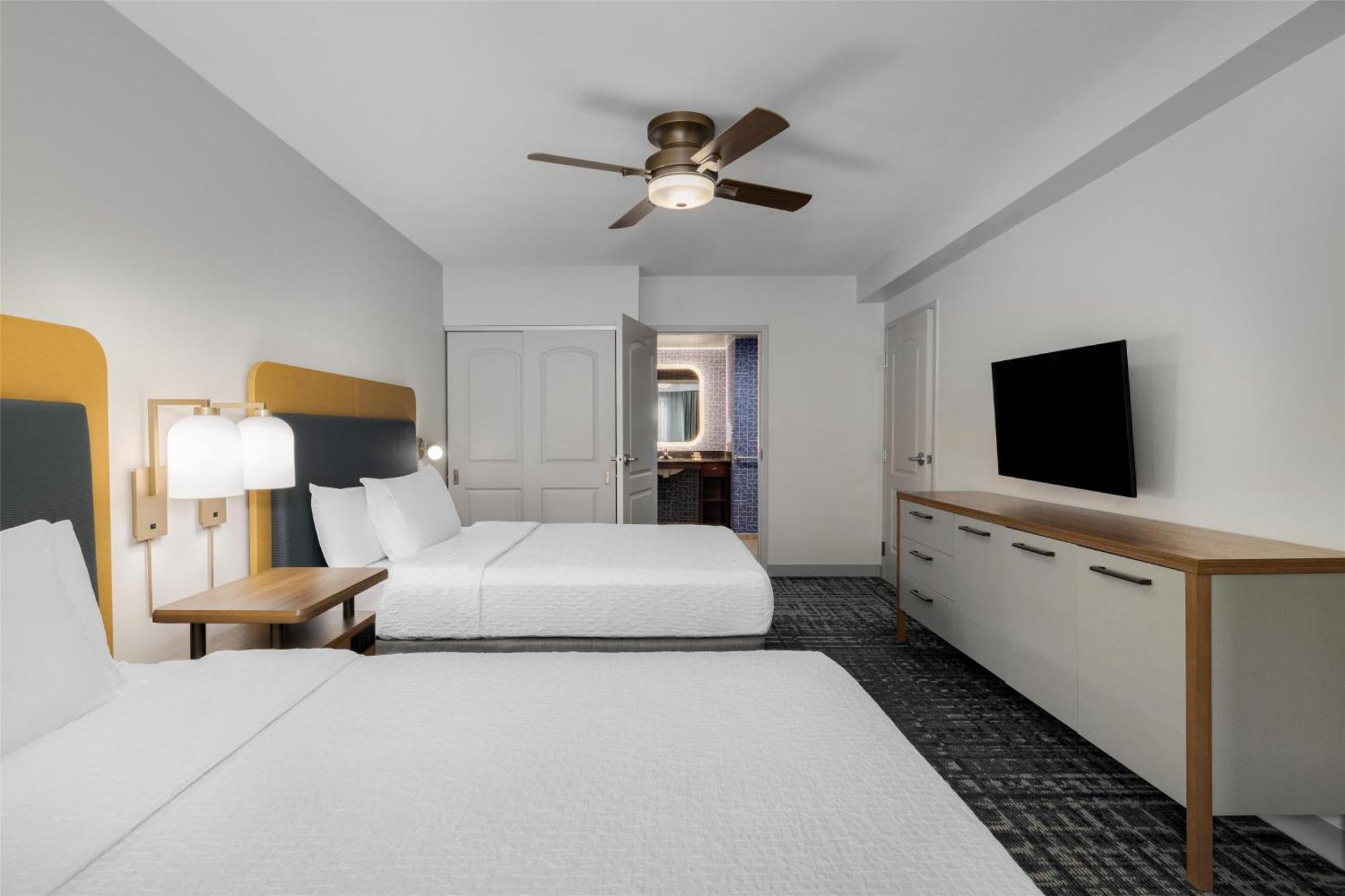 Suite Two Double Beds Mobility Access or Non-Smoking