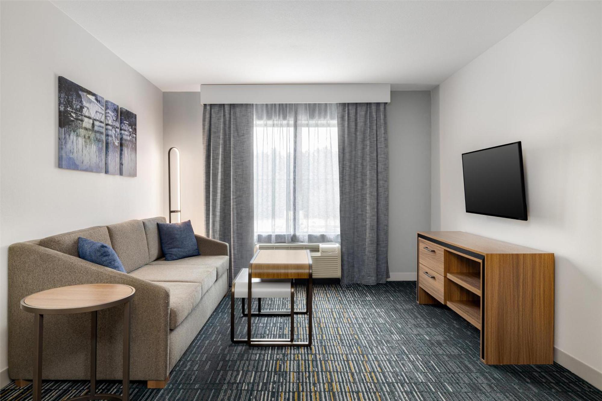 One-Bedroom King Suite Non-Smoking